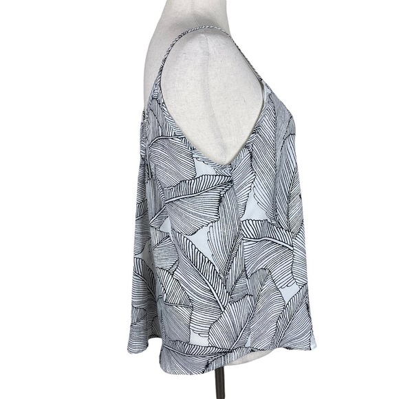 Sienna Sky Leaf Pattern Top - Picture 5 of 8